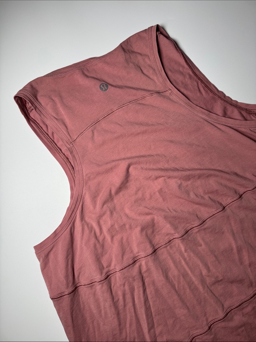 lululemon athletica Women's Dusty Rose Muscle Tank - Picture 4 of 5